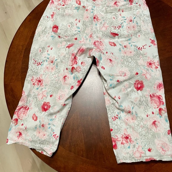 Cropped jeans - Picture 6 of 8